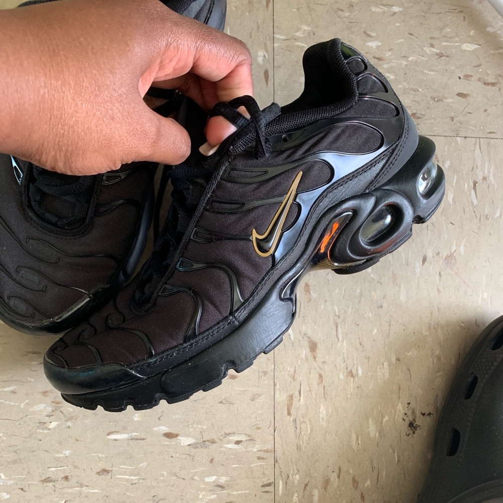 Nike shoes